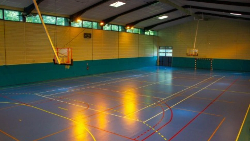 Halle-Des-Sports-de-Bourg-Madame-1